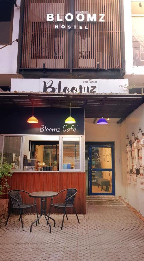 Bloomz Hostel Chiang Mai Esterno foto